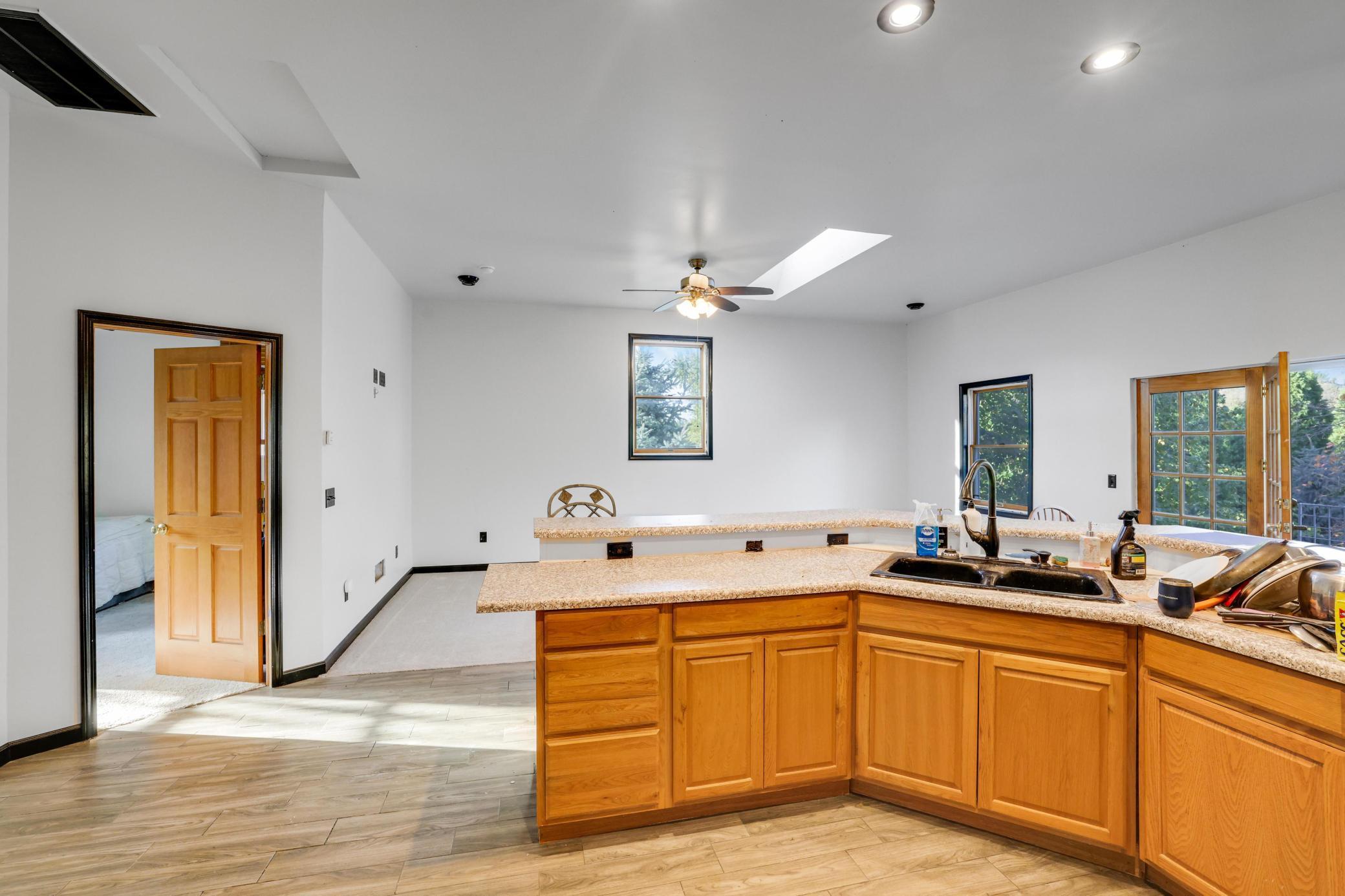 412 Prairie Avenue Southwest Faribault, MN 55021 - Photo 20 of 43