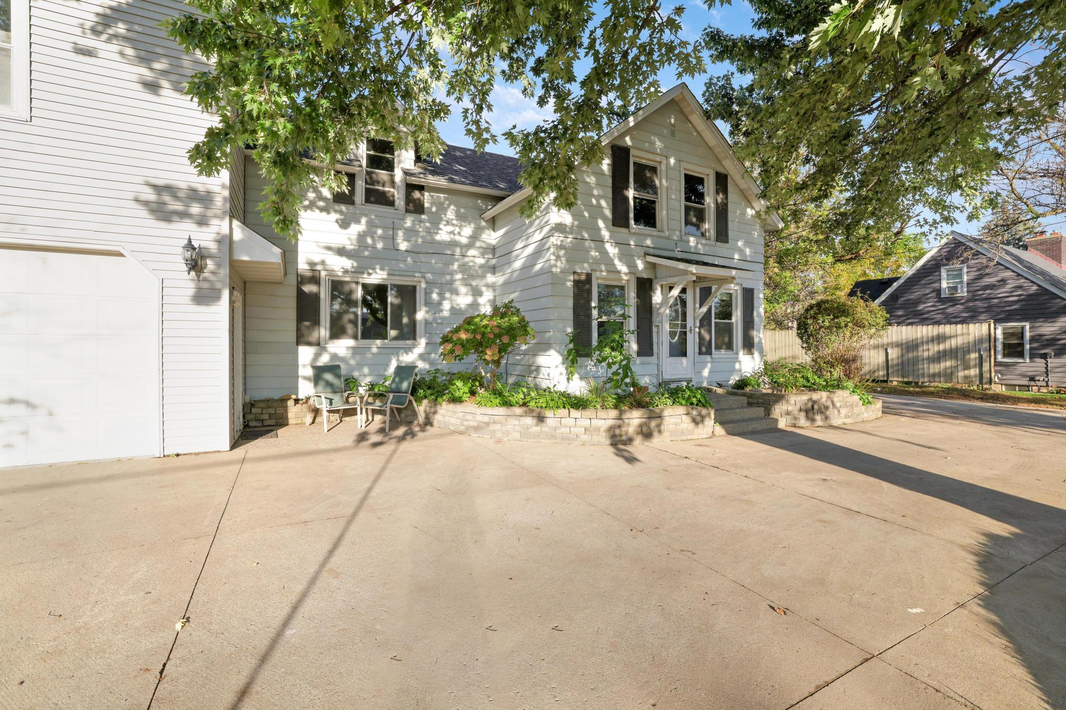 412 Prairie Avenue Southwest Faribault, MN 55021 - Photo 2 of 43