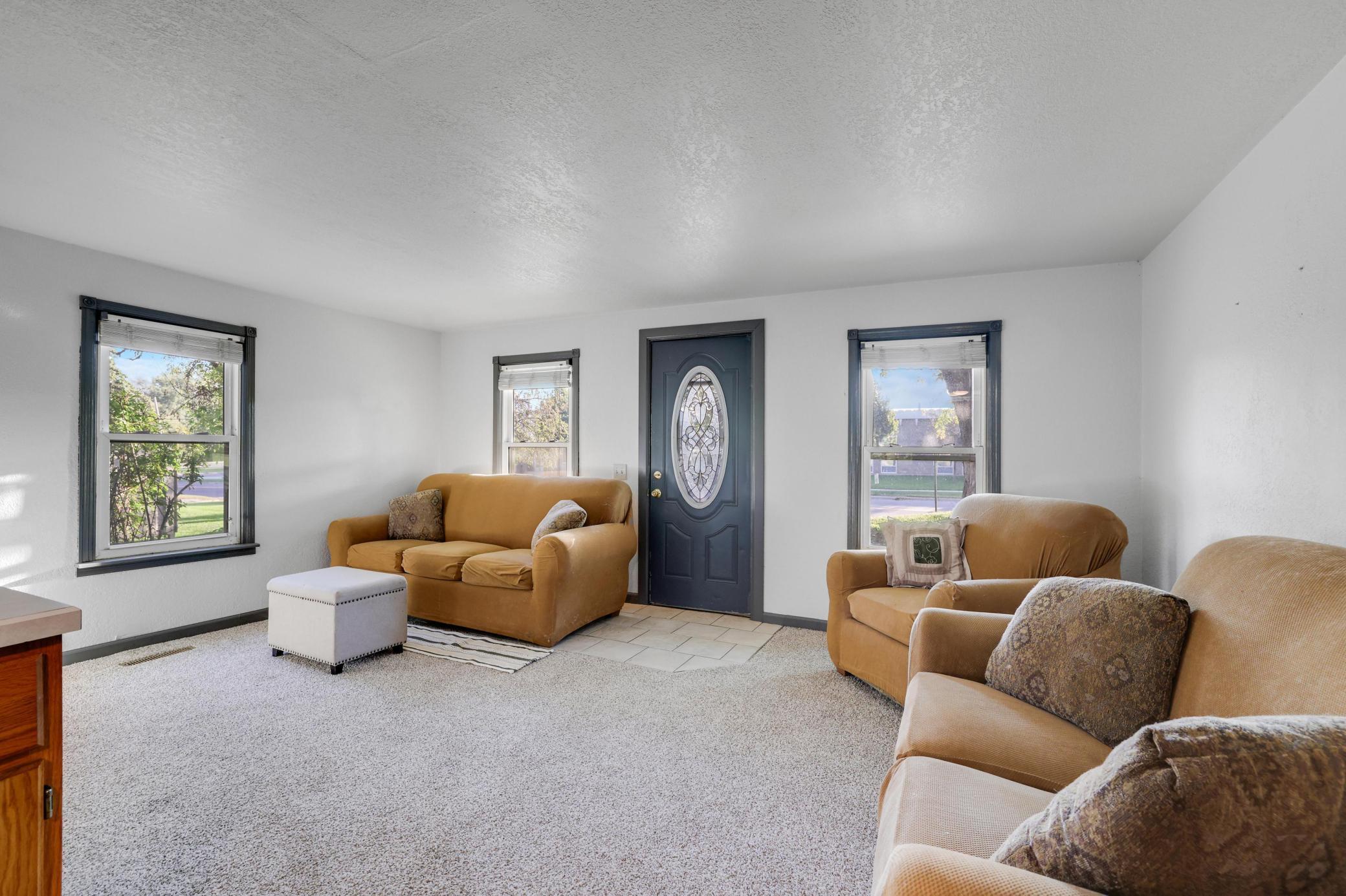 412 Prairie Avenue Southwest Faribault, MN 55021 - Photo 8 of 43