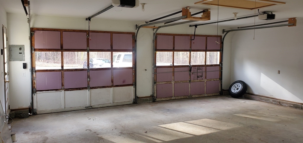 7 Strong Road Southampton, MA 01073 - Photo 5 of 42 a view of a garage