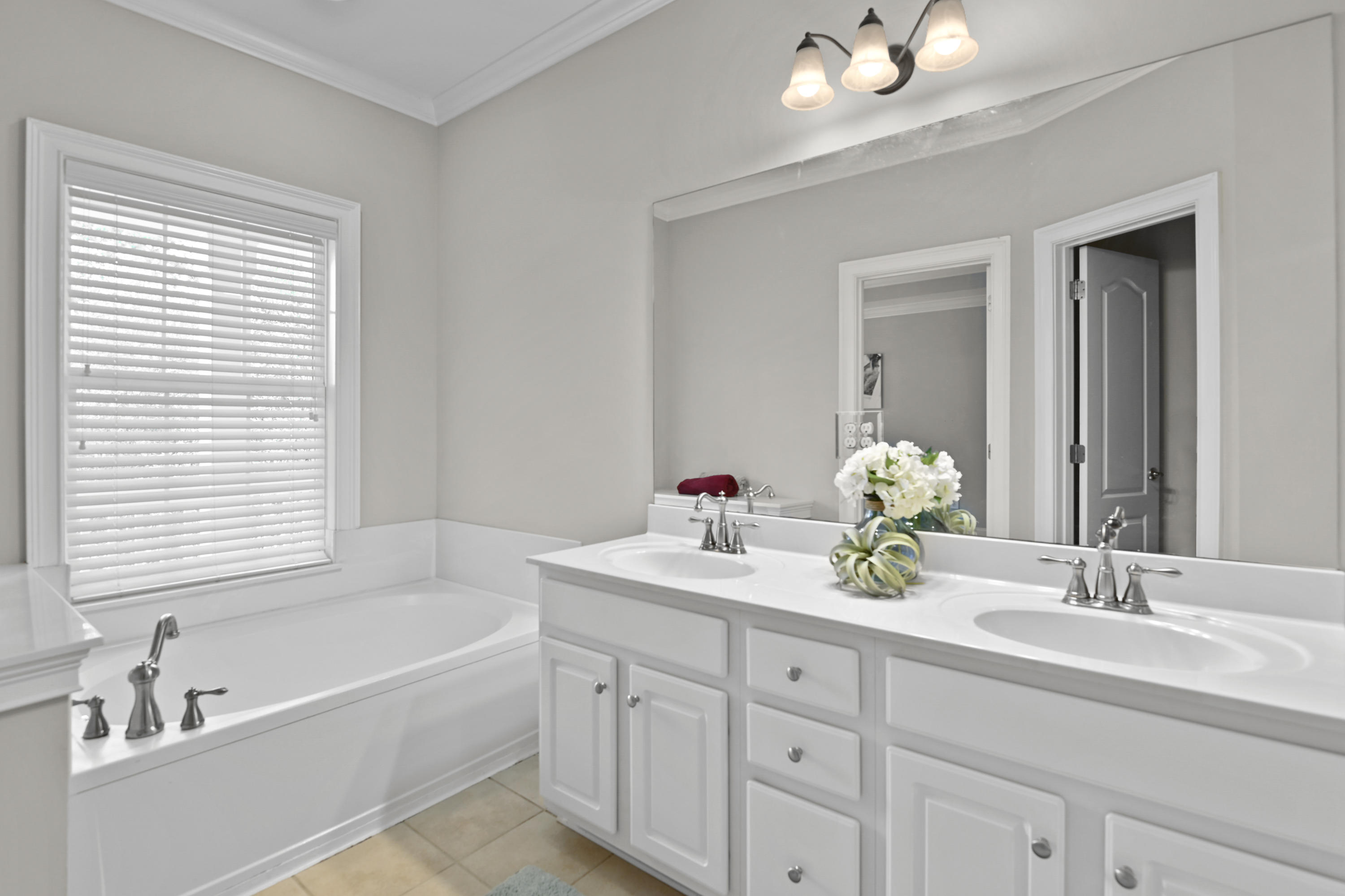1775 Tennyson Row Mount Pleasant, SC 29466 - Photo 18 of 34 Owner's bath w/dual sinks/soaking tub