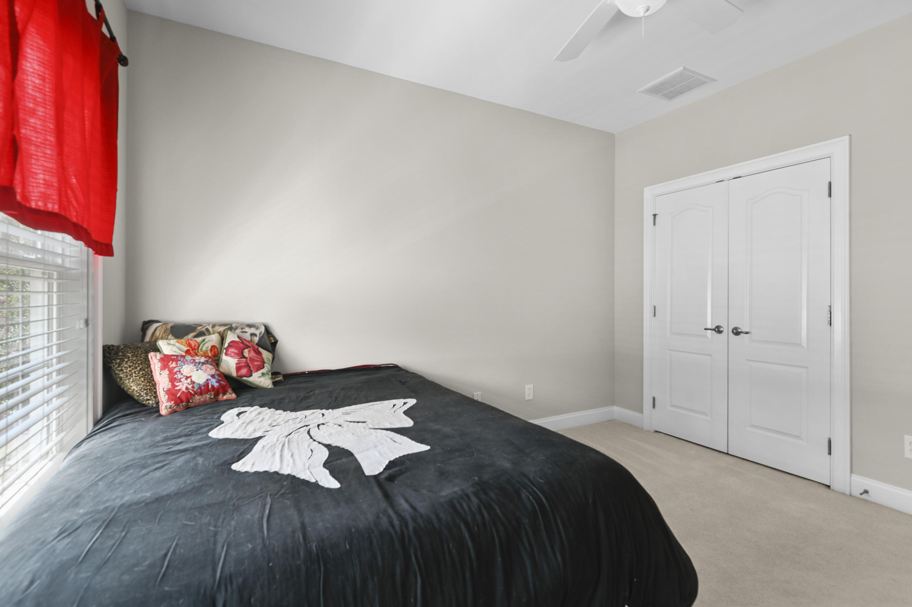 1775 Tennyson Row Mount Pleasant, SC 29466 - Photo 22 of 34 Secondary bedroom
