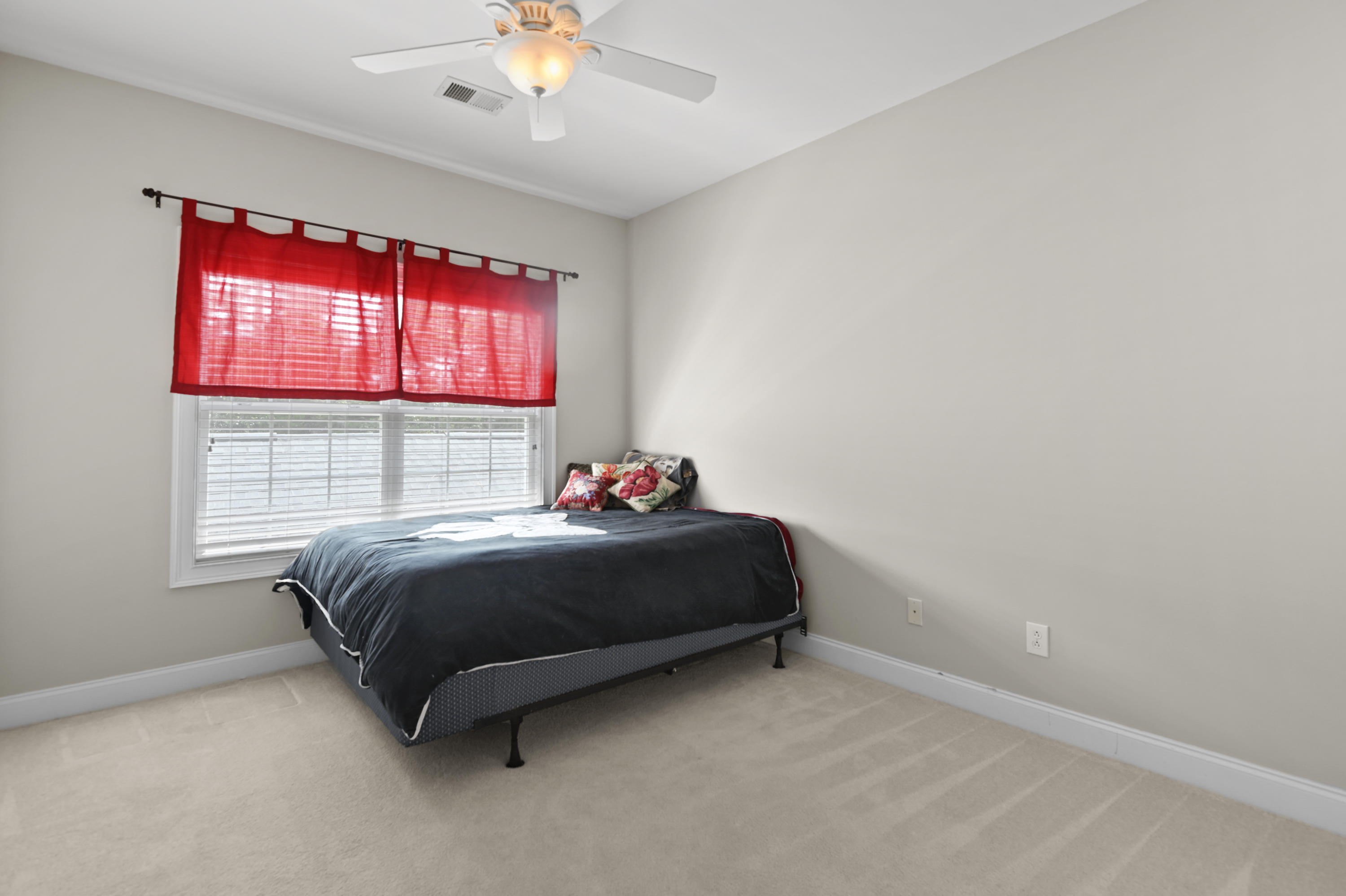 1775 Tennyson Row Mount Pleasant, SC 29466 - Photo 23 of 34 Secondary bedroom