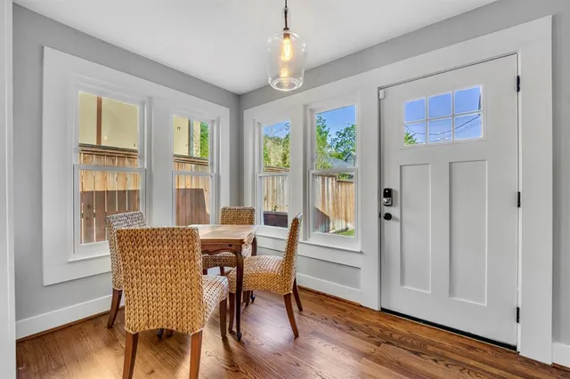 $820,000 | 6227 Lakeshore Drive, Dallas, TX 75214