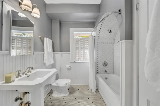 $820,000 | 6227 Lakeshore Drive, Dallas, TX 75214