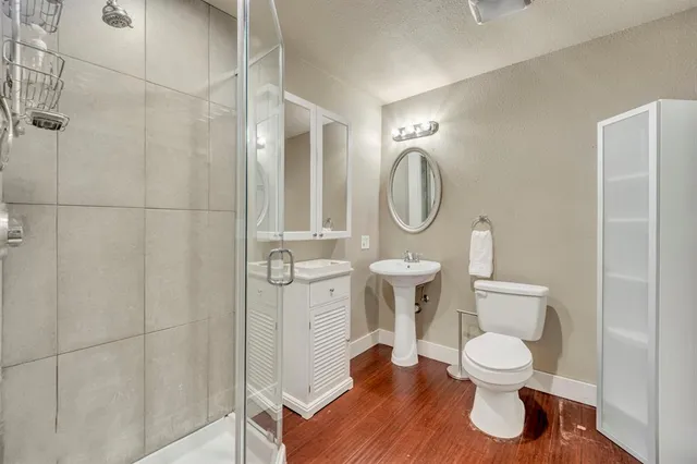 $820,000 | 6227 Lakeshore Drive, Dallas, TX 75214