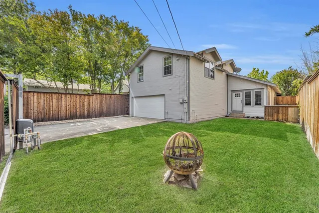 $820,000 | 6227 Lakeshore Drive, Dallas, TX 75214