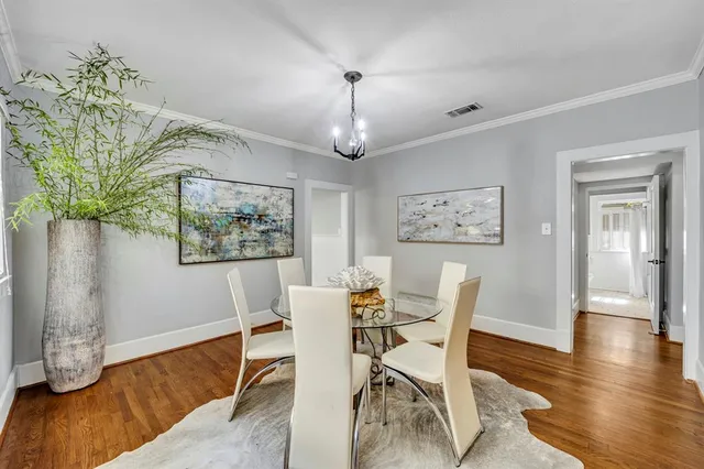 $820,000 | 6227 Lakeshore Drive, Dallas, TX 75214