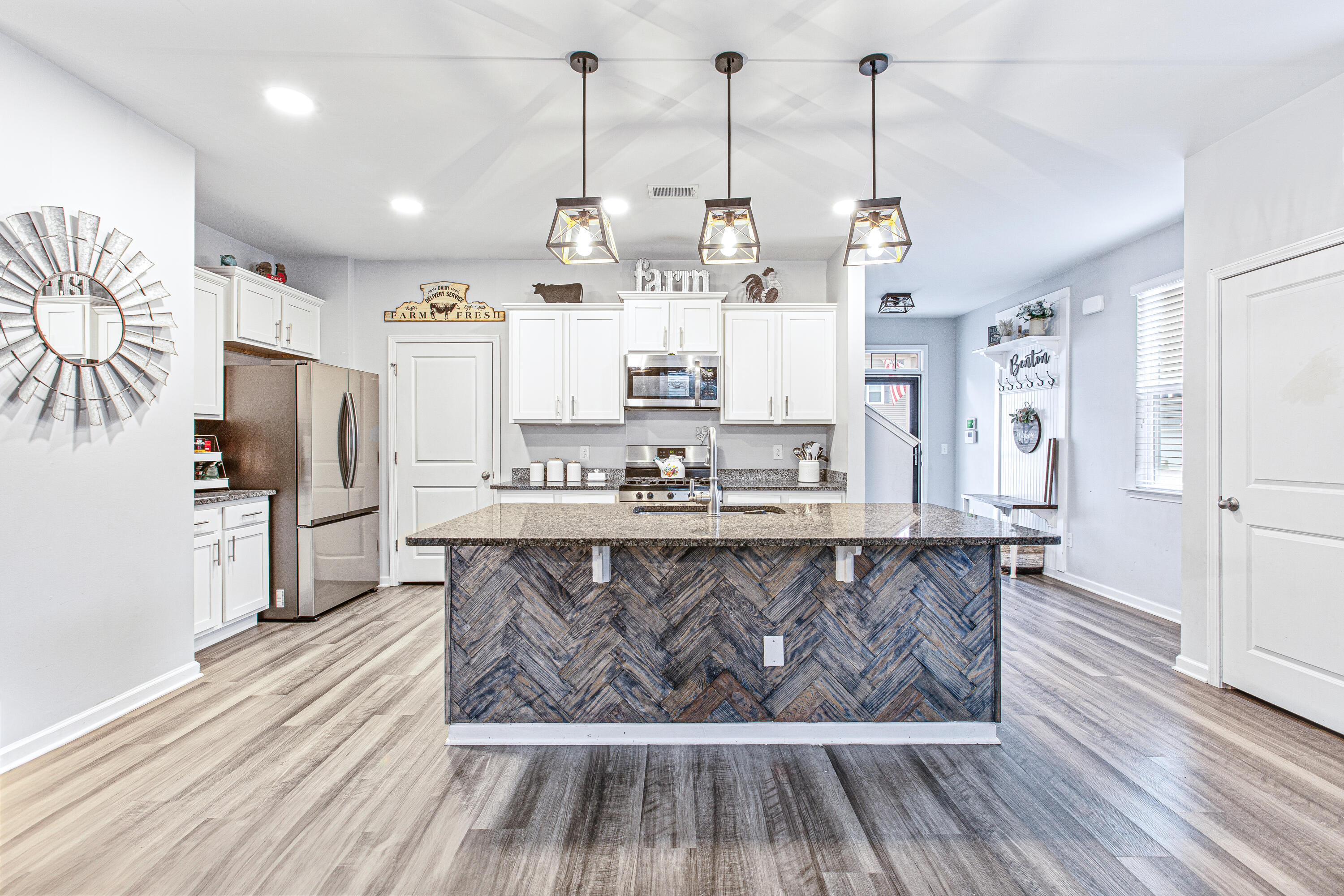 212 Goshen Road Moncks Corner, SC 29461 - Photo 7 of 39 212GoshenRd.NicoleBurbagePhotography-5