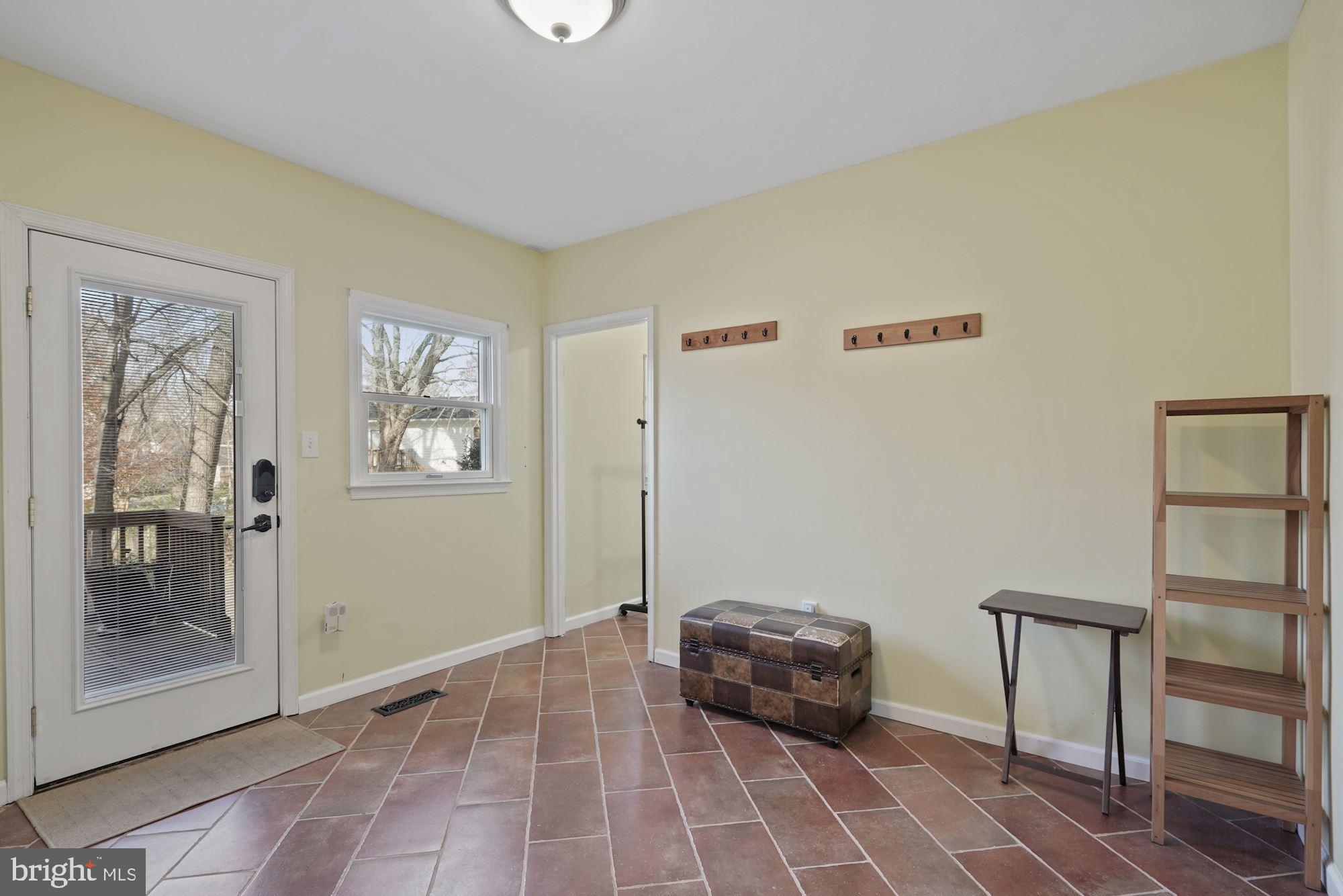 7132 Sontag Way Springfield, VA 22153 - Photo 24 of 53 Mud Room w/access to garage and laundry room