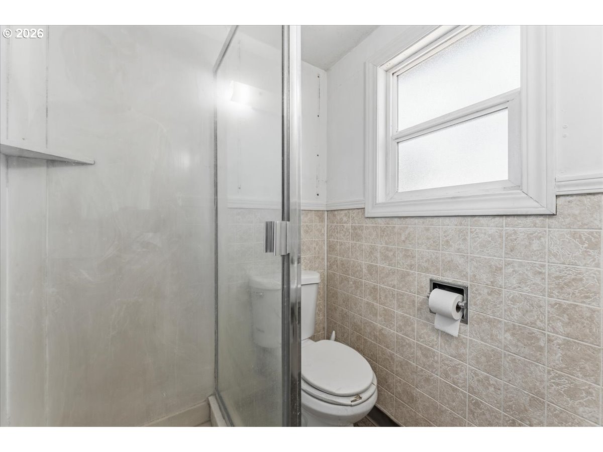 13209 Northeast San Rafael Street Portland, OR 97230 - Photo 20 of 35