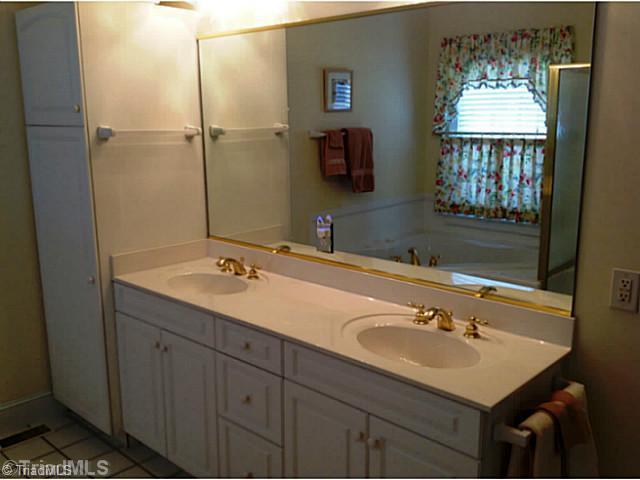 5905 Billet Road Oak Ridge, NC 27310 - Photo 8 of 13 Master Bath/Spa.