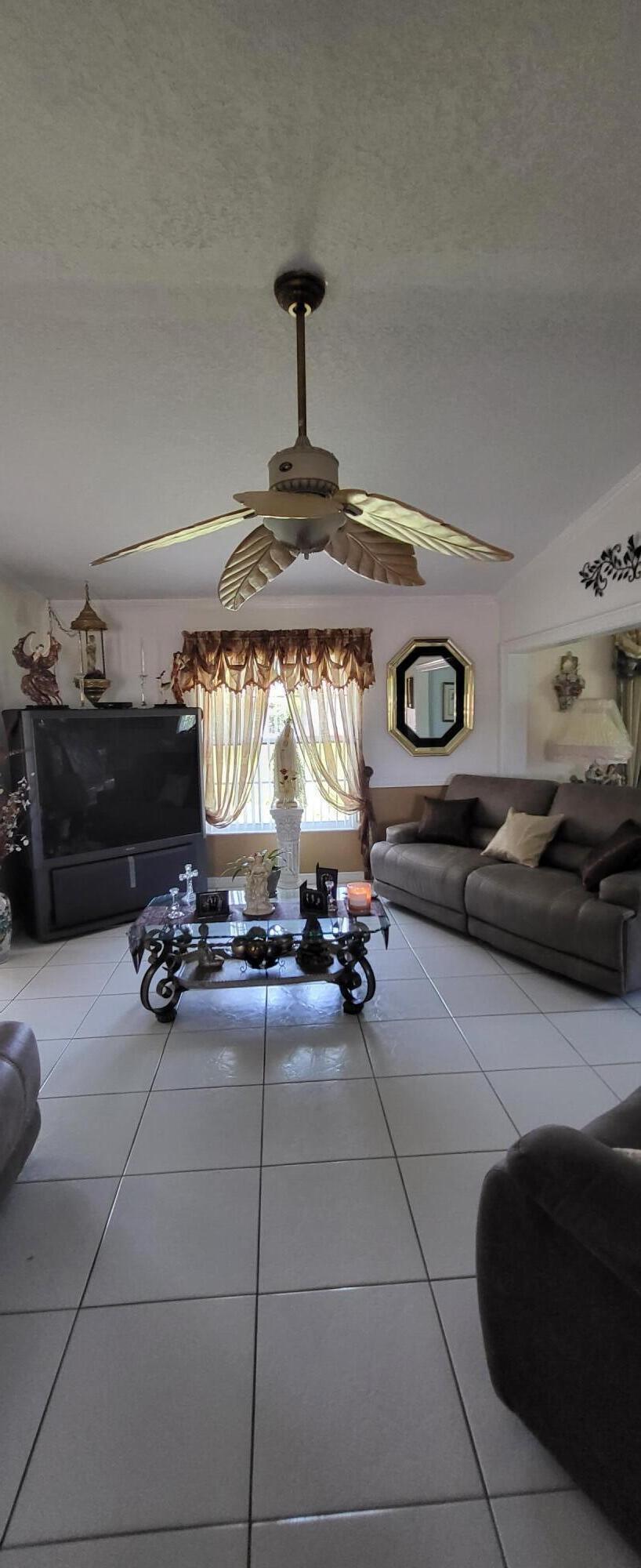 15720 Philodendron Circle Delray Beach, FL 33484 - Photo 12 of 19 20230504_132133