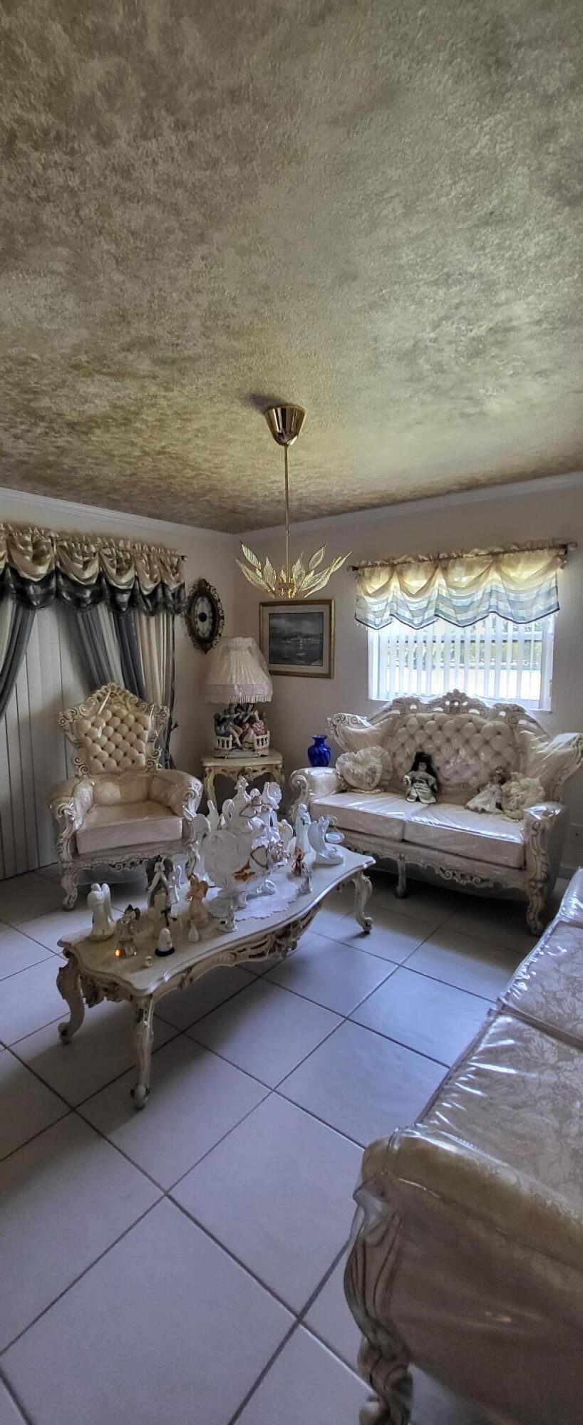 15720 Philodendron Circle Delray Beach, FL 33484 - Photo 4 of 19 20230504_132154