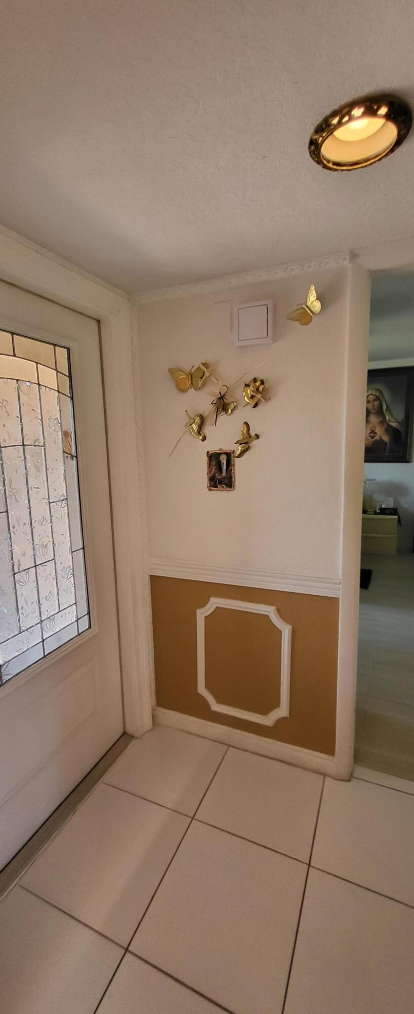 15720 Philodendron Circle Delray Beach, FL 33484 - Photo 9 of 19 20230504_132426