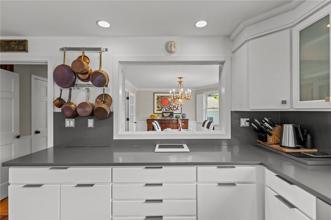 11 Stonegate Road Warren, RI 02885 - Photo 5 of 34