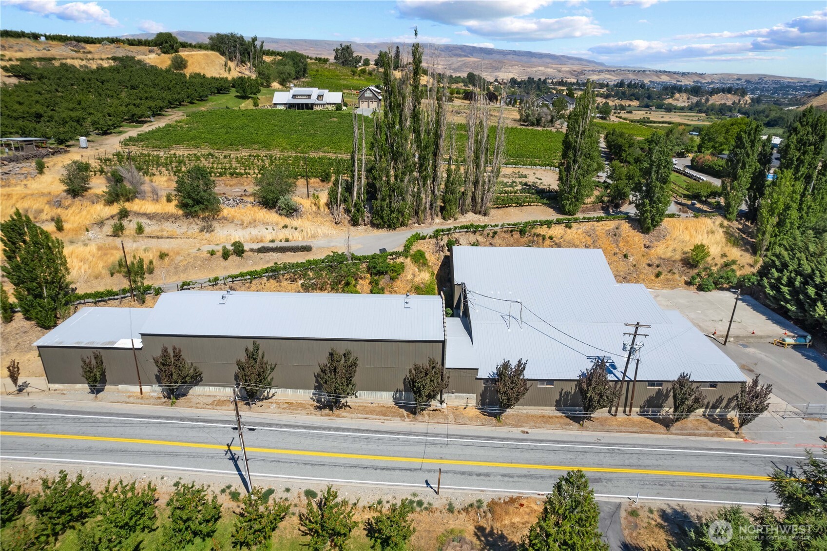 1260 Lower Sunnyslope Road Wenatchee, WA 98801 - Photo 8 of 13 Gallery Image 8