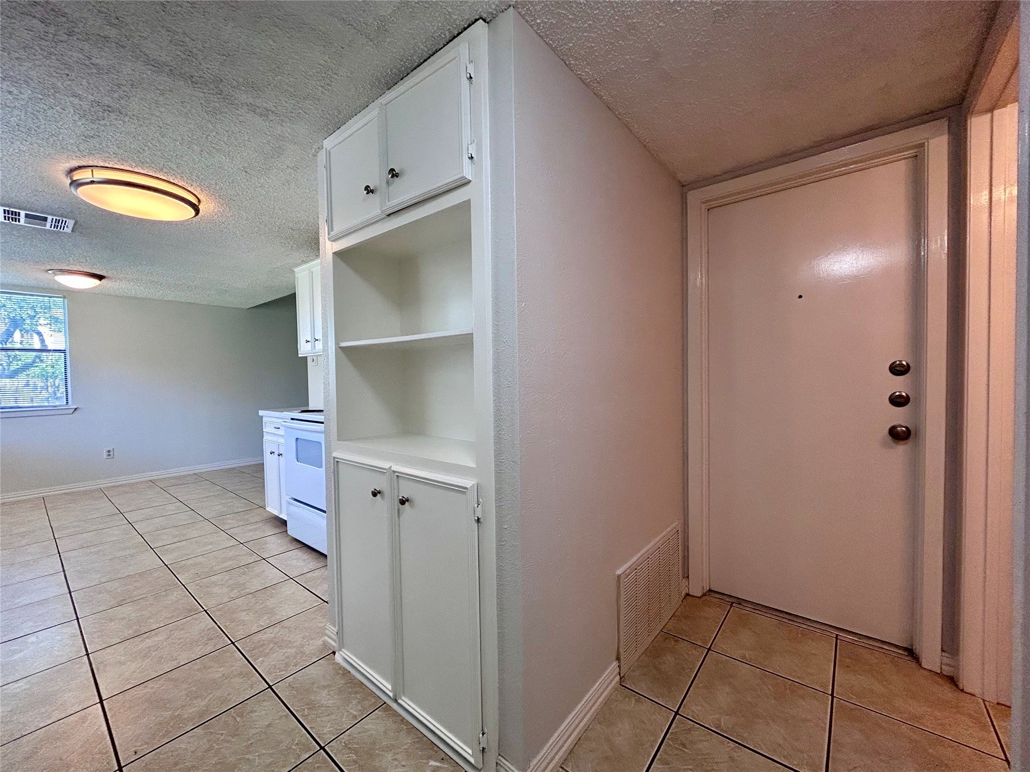 8800 Clearbrook Trail, Unit A Austin, TX 78729 - Photo 7 of 21 a view of an empty room