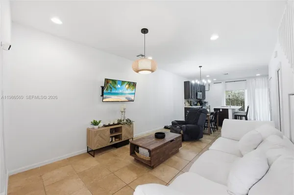 $365,000 | 5918 Woodlands Boulevard, Tamarac, FL 33319
