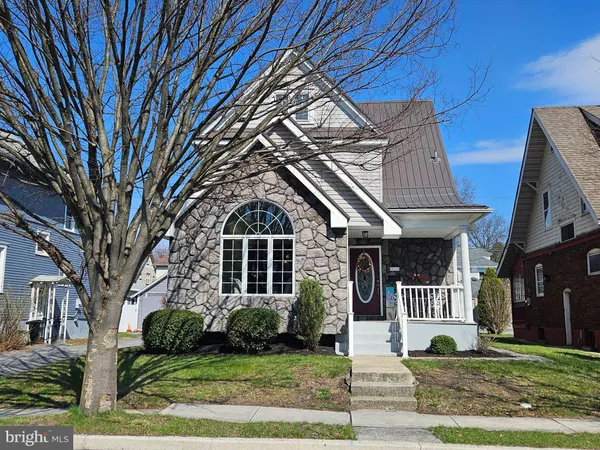 $279,900 | 211 Logan Boulevard, Altoona, PA 16602