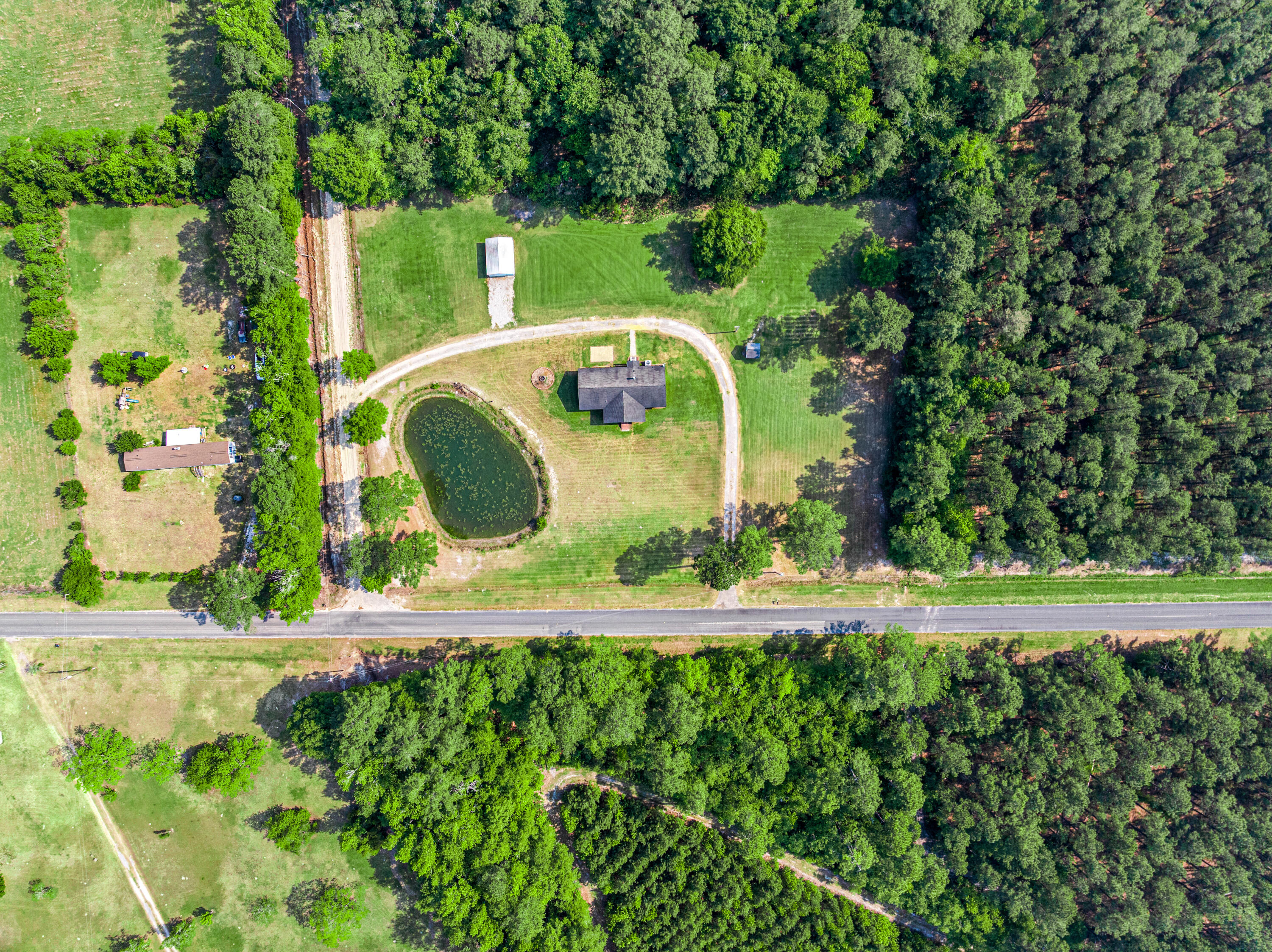 2367 Brick Road Ruffin, SC 29475 - Photo 6 of 26 2367BrickRd.NicoleBurbagePhoto-24