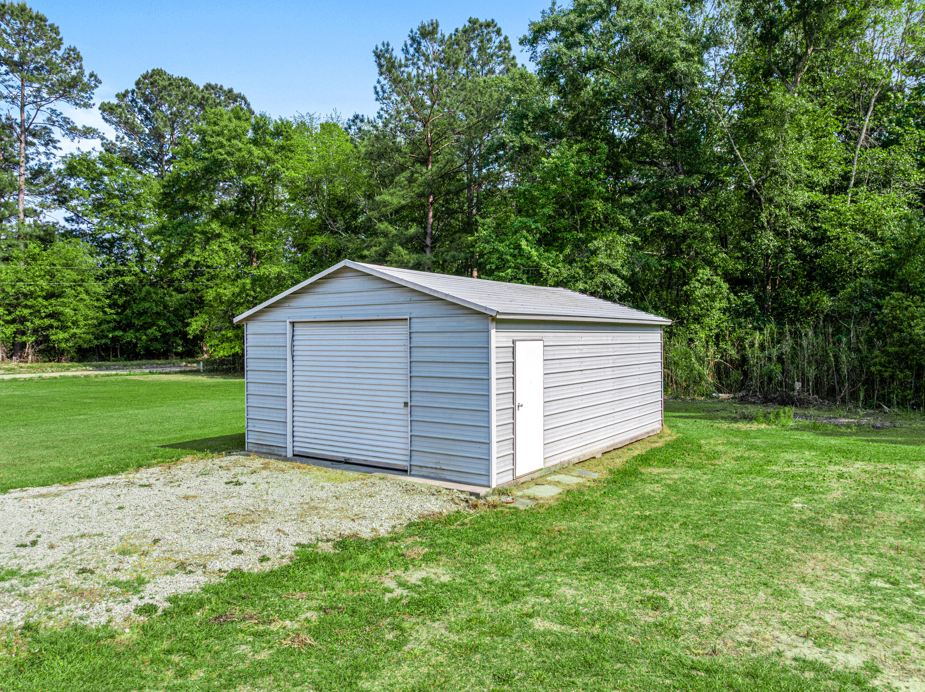 2367 Brick Road Ruffin, SC 29475 - Photo 7 of 26 2367BrickRd.NicoleBurbagePhoto-23