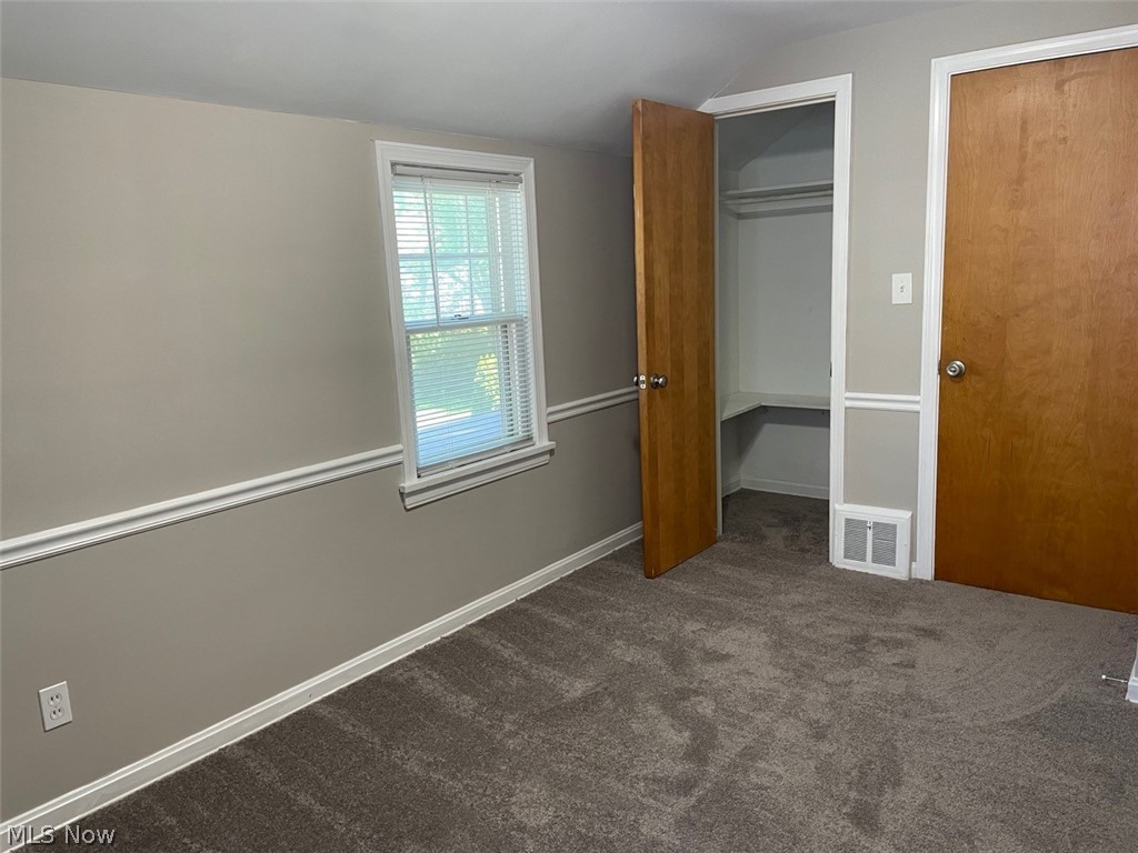 1293 Ford Road Cleveland, OH 44124 - Photo 19 of 31