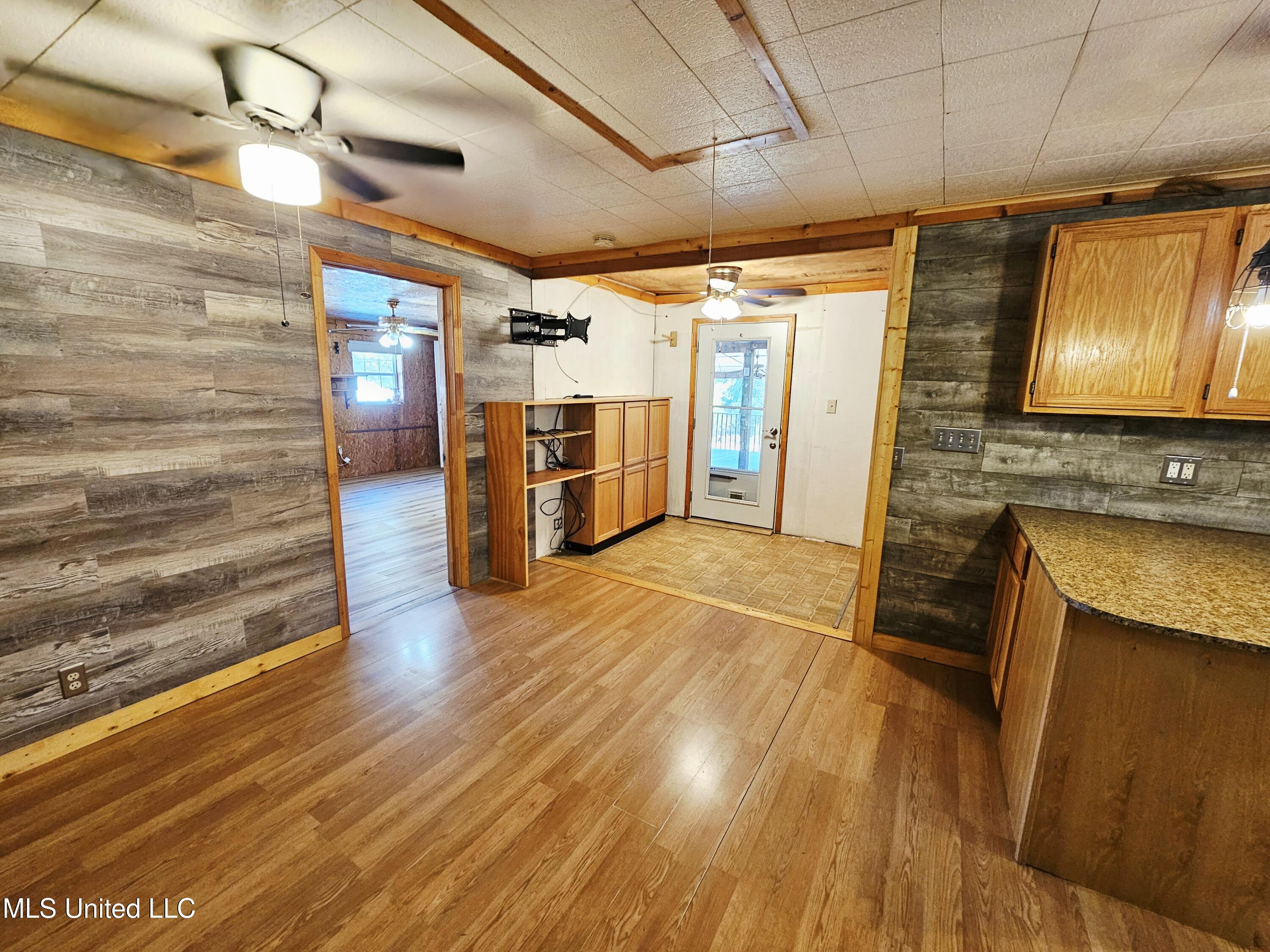 146 Oak Point Road Picayune, MS 39466 - Photo 14 of 40 Dining table area