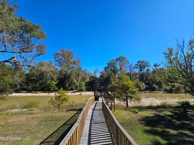 $128,500 | 146 Oak Point Road, Picayune, MS 39466