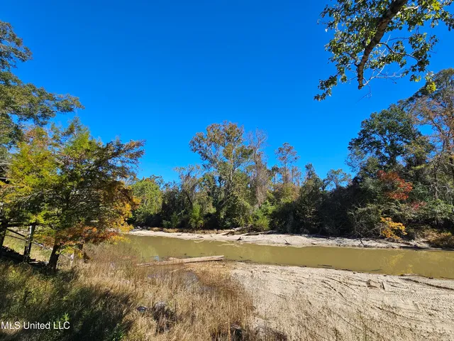 $128,500 | 146 Oak Point Road, Picayune, MS 39466