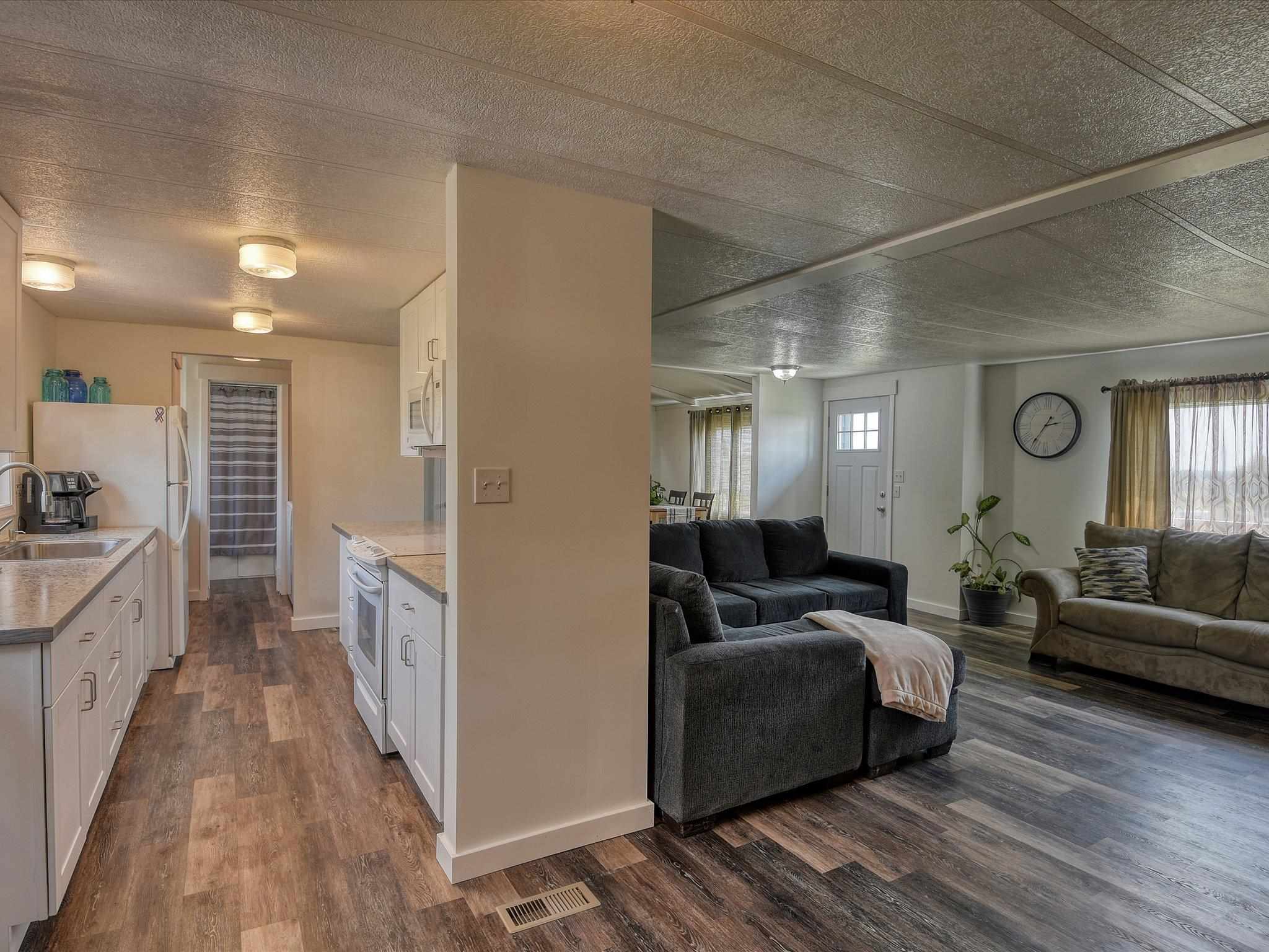 322 West Stutler Road Spokane, WA 99224 - Photo 4 of 50