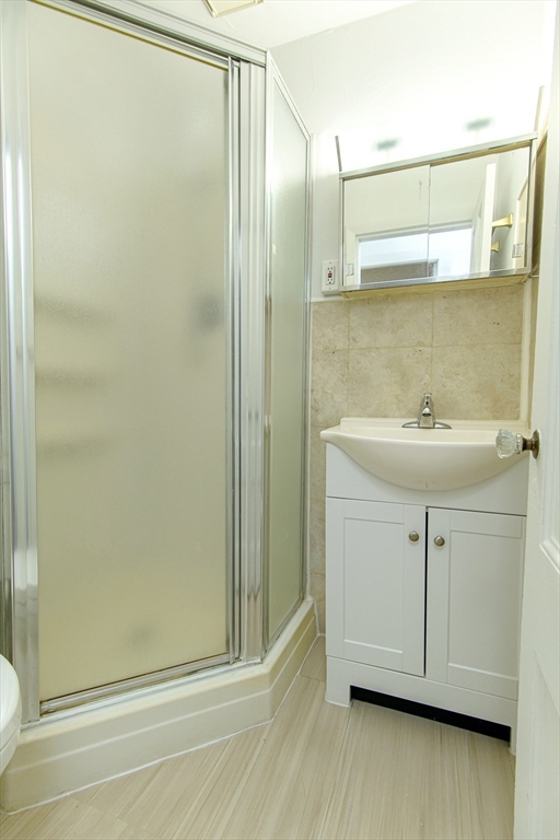 79 School Street, Unit 1ST FL FR Webster, MA 01570 - Photo 7 of 18