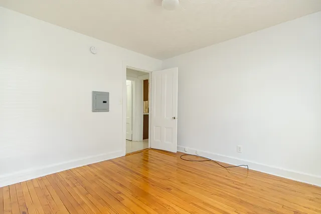 $1,300 | 79 School Street, Unit 1ST FL FR, Webster, MA 01570