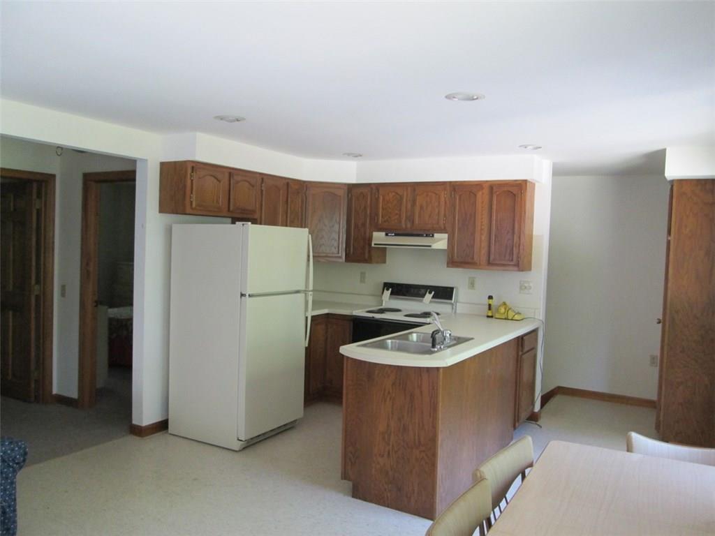121 Whites Point Road Standish, ME 04084 - Photo 28 of 32 Apartment kitchen