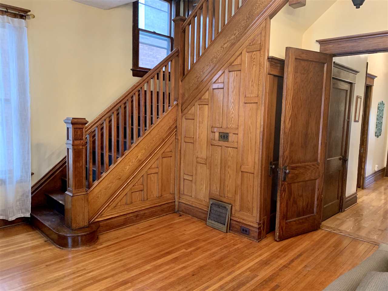 2934 Staunton Road Huntington, WV 25702 - Photo 5 of 24 Gallery Image 5