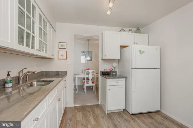 $246,500 | 3 Summit Hill Court, Unit B2, Baltimore, MD 21228