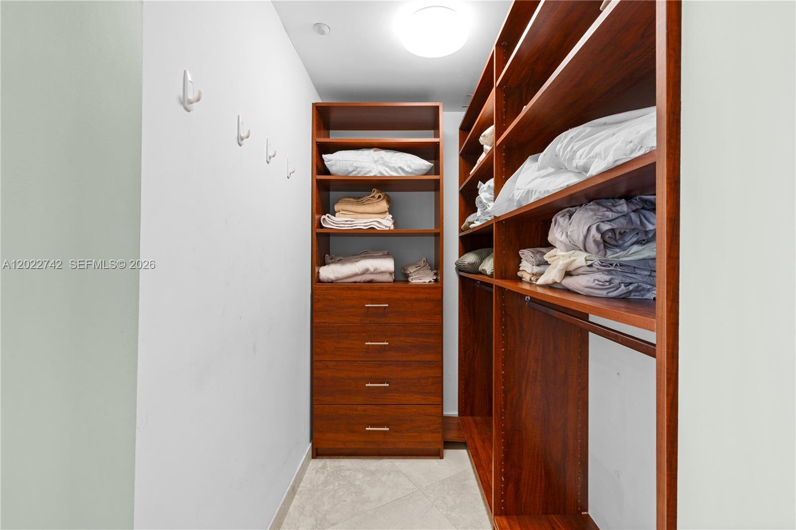 400 Alton Road, Unit 907 Miami Beach, FL 33139 - Photo 17 of 52
