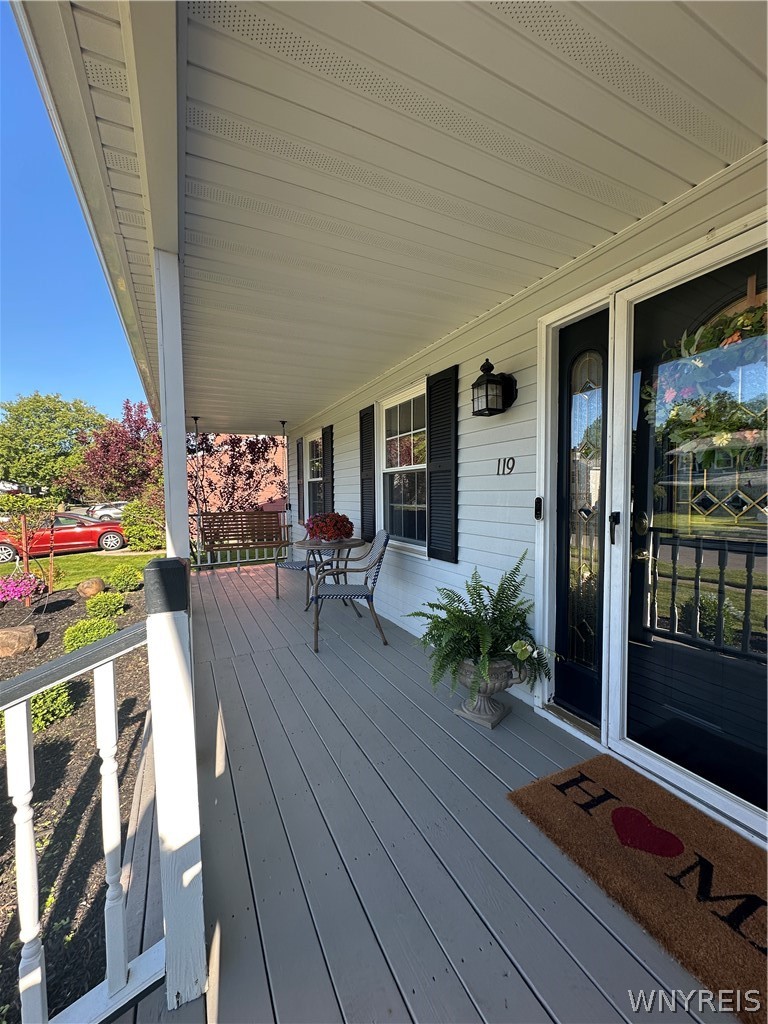 119 Treehaven Road West Seneca, NY 14224 - Photo 4 of 47