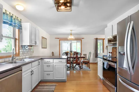 $499,900 | 1357 Broadway Drive, Sun Prairie, WI 53590