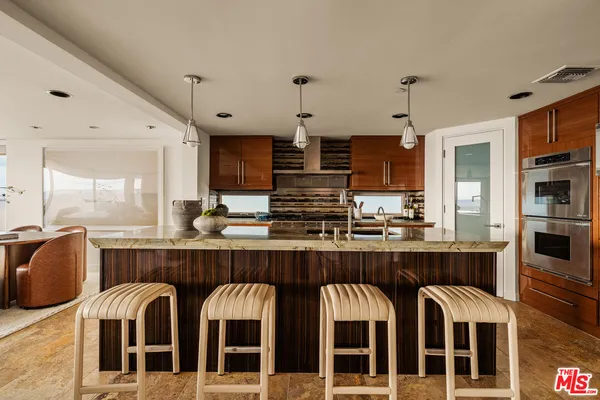 $3,999,000 | 1825 Ocean Drive, Oxnard, CA 93035