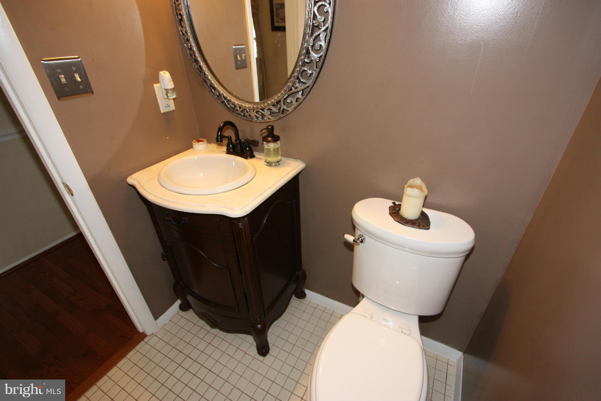 8644 Heathermill Road Nottingham, MD 21236 - Photo 12 of 30 1ST FLOOR POWDER ROOM ... VERY CONVENIENT!