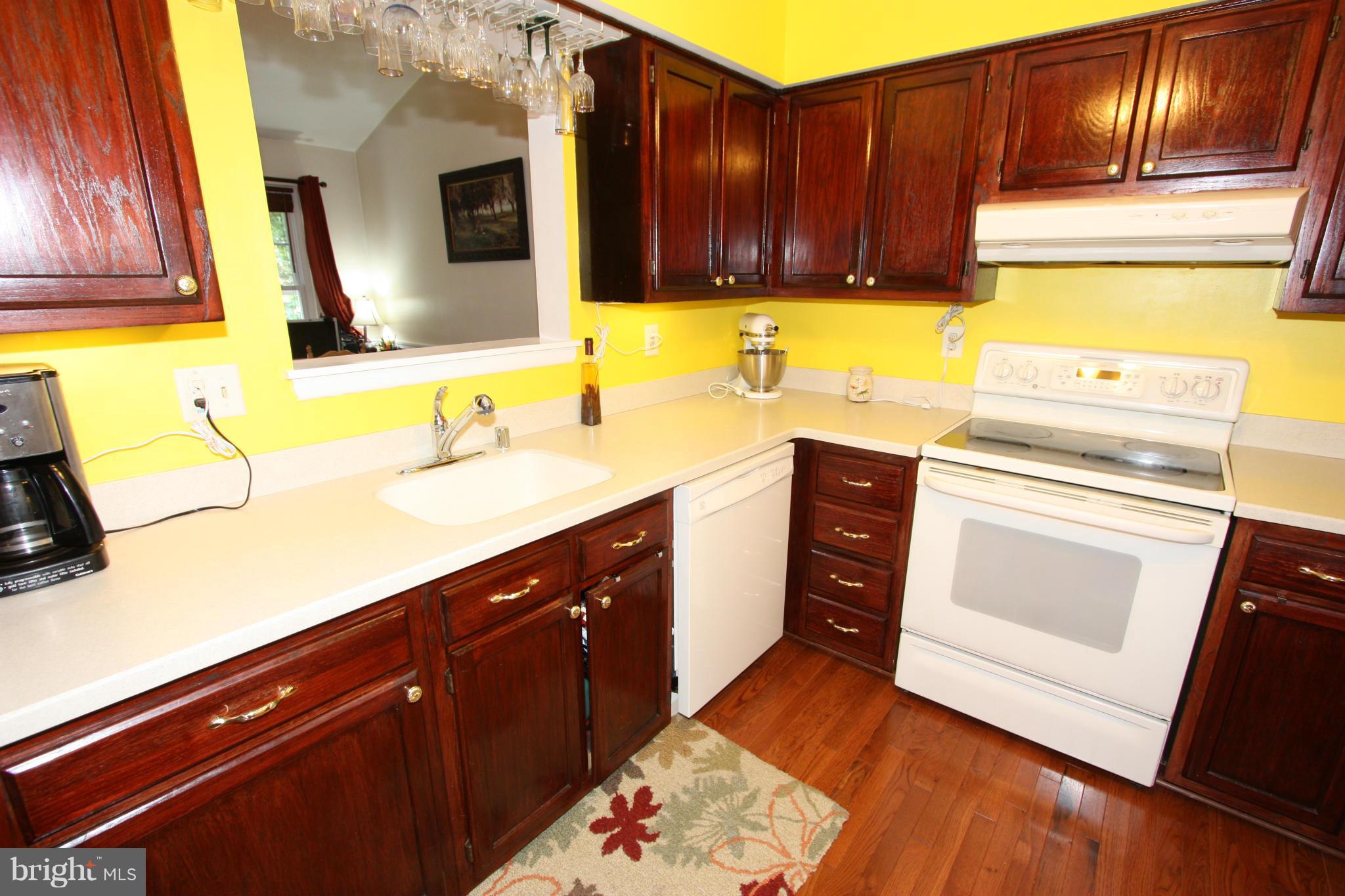 8644 Heathermill Road Nottingham, MD 21236 - Photo 4 of 30 CORIAN COUNTERTOPS AND A SEAMLESS SINK