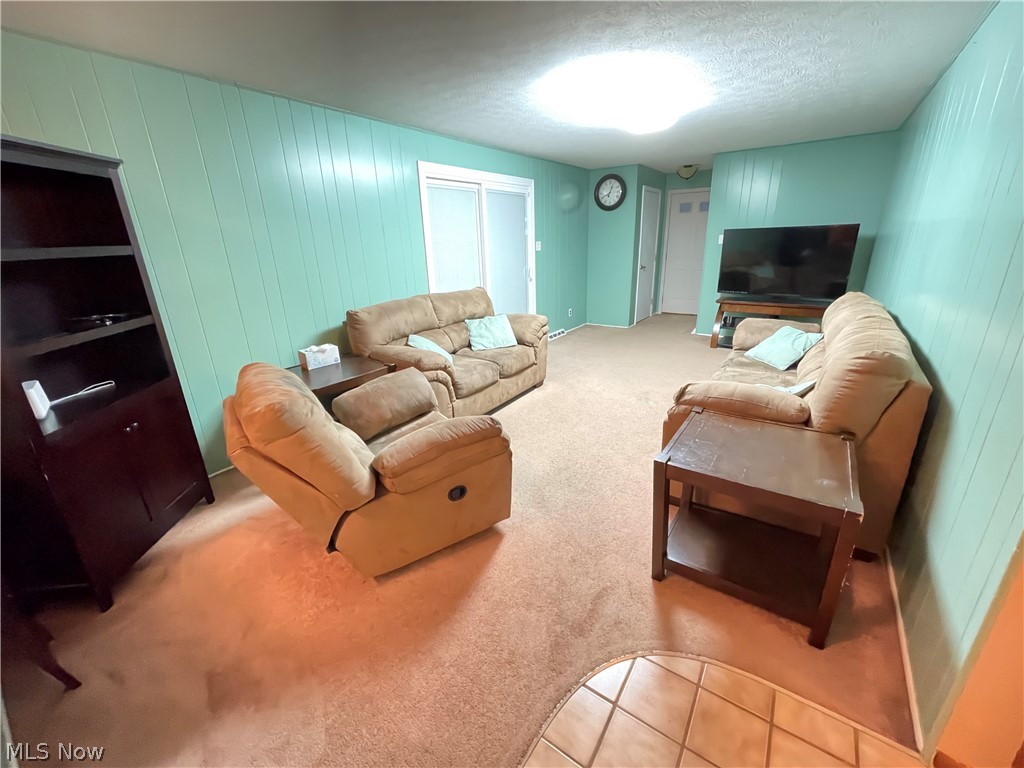 6512 Rousseau Drive Parma, OH 44129 - Photo 7 of 20