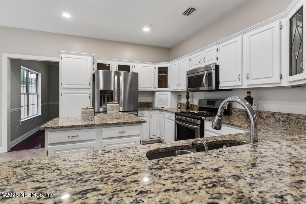 53 Tallwood Road Jacksonville Beach, FL 32250 - Photo 14 of 62 Kitchen