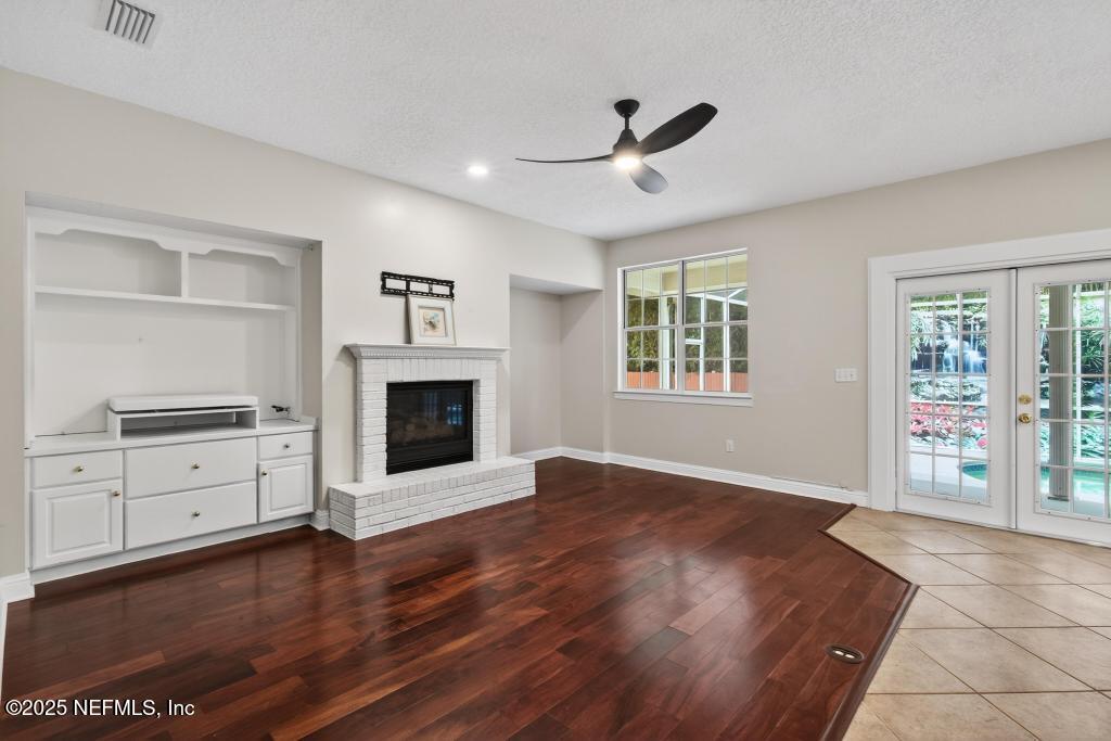 53 Tallwood Road Jacksonville Beach, FL 32250 - Photo 20 of 62 Family room