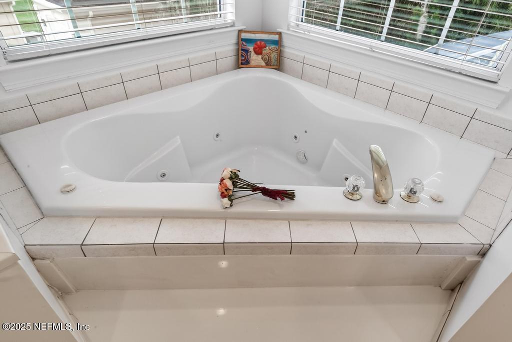 53 Tallwood Road Jacksonville Beach, FL 32250 - Photo 42 of 62 Primary bath