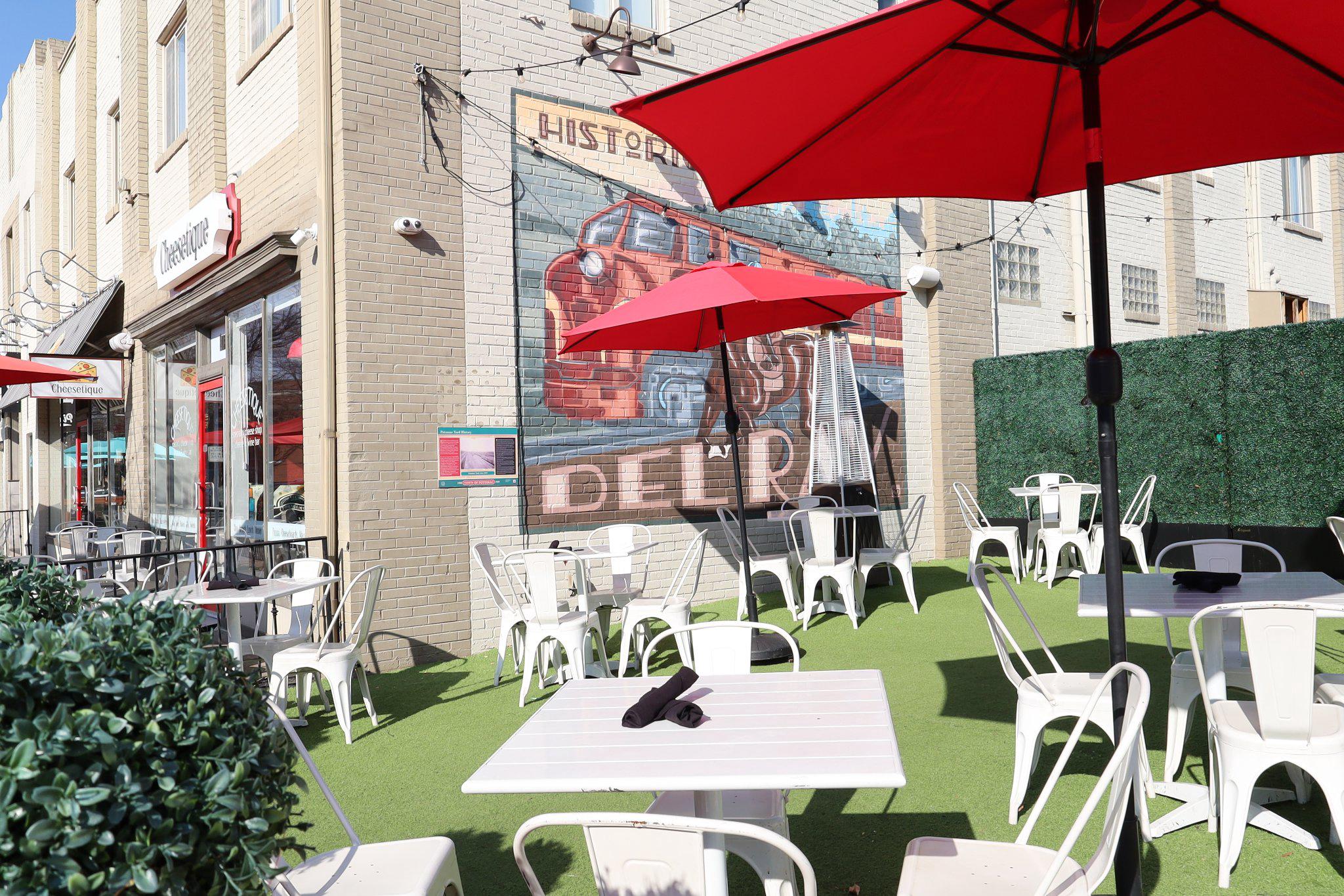 15 East Walnut Street Alexandria, VA 22301 - Photo 68 of 77 Award-winning area restaurants