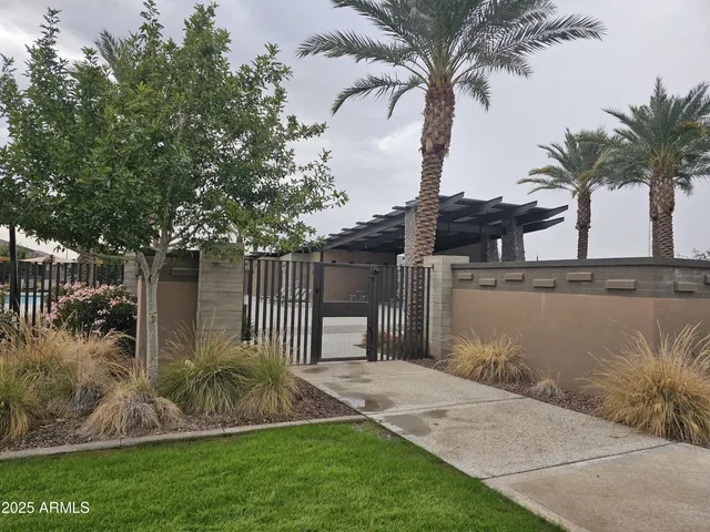 a view of a tennis court