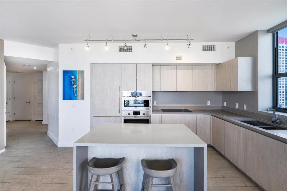 4010 South Ocean Drive, Unit R1102 Hollywood, FL 33019 - Photo 19 of 47 Photo 19