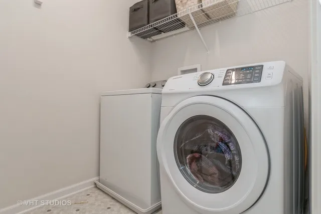 $524,900 | 3S281 Rockwell Street, Warrenville, IL 60555